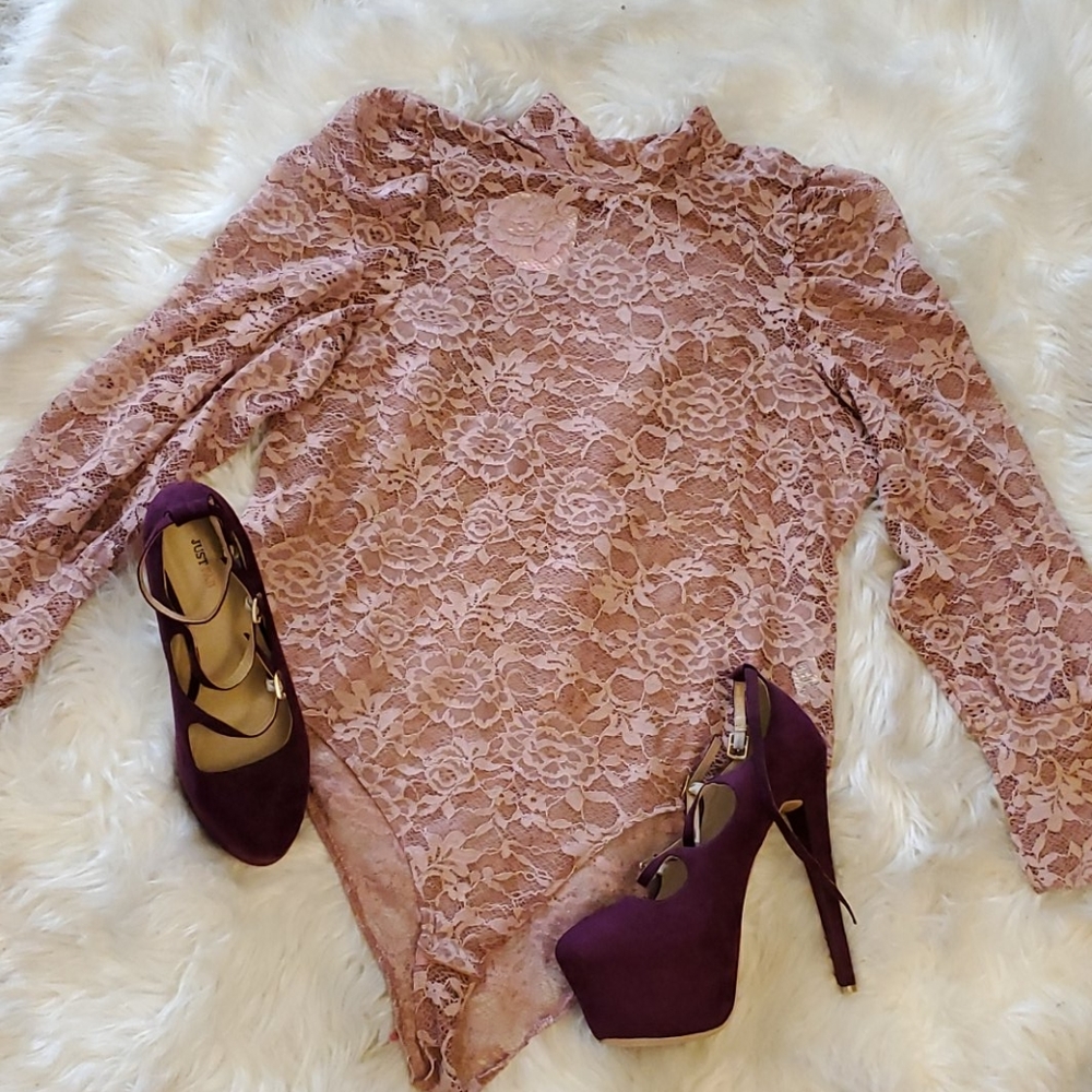 Dusty Pink Lace Body Suit!